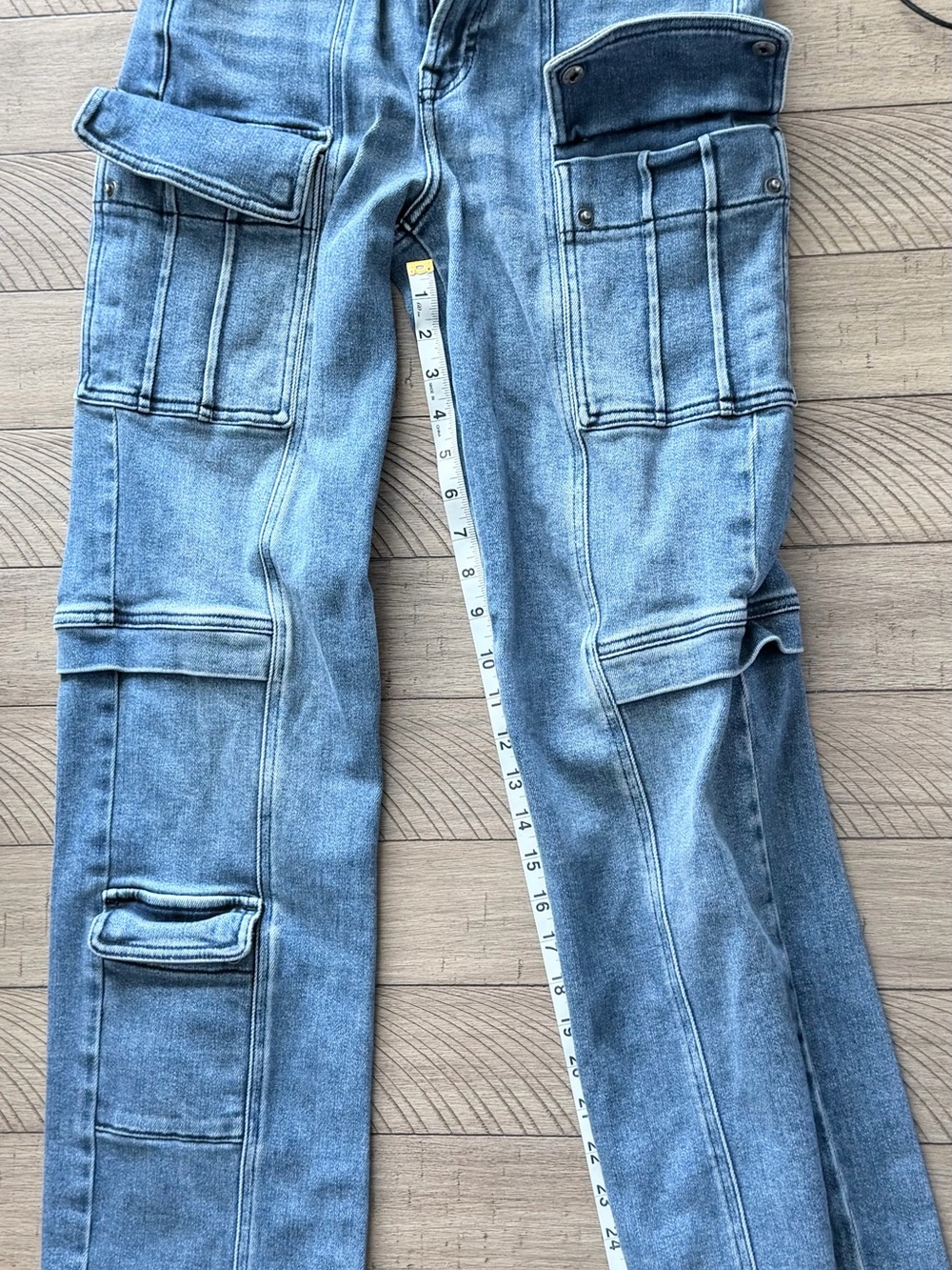 Tracey Hidden Los Angeles - High-Rise Light Blue Cargo Jeans for Women